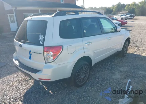 2010 Subaru Forester 2.5X Limited z USA, uszkodzony, nr VIN JF2SH6DC6AH799473